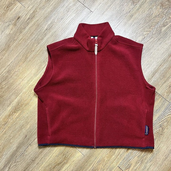 Woolrich Vest Women's Extra Large Fleece Maroon Outdoor Lightweight Navy Hem - Picture 1 of 11
